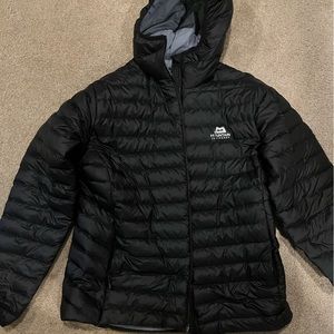 Great mountain hardware black jacket !  Black middle weight and awesome